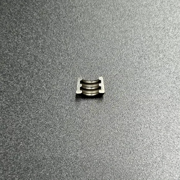 Сухарь клапана Yamaha F80-115 (Yamaha)