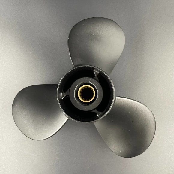 Гребной винт Suzuki DT40-DT65, DF40-DF50, DF40A-DF60A (3x11x15) Гребной винт Suzuki DT40-DT65, DF40-DF50, DF40A-DF60A (3x11x15)