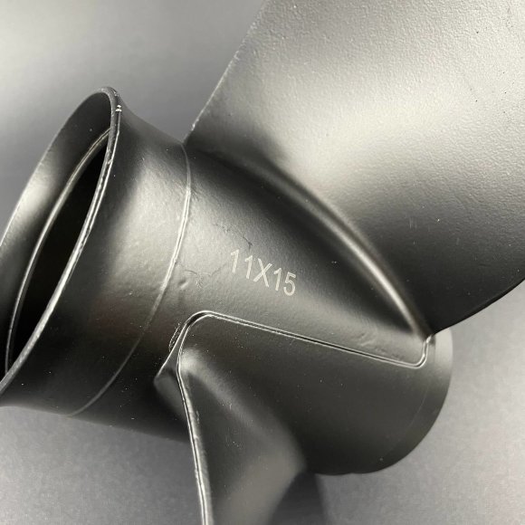 Гребной винт Suzuki DT40-DT65, DF40-DF50, DF40A-DF60A (3x11x15) Гребной винт Suzuki DT40-DT65, DF40-DF50, DF40A-DF60A (3x11x15)