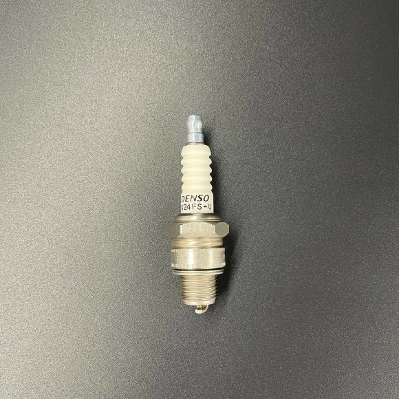 Свеча зажигания 4038 W24FSU (B8HS) (DENSO)