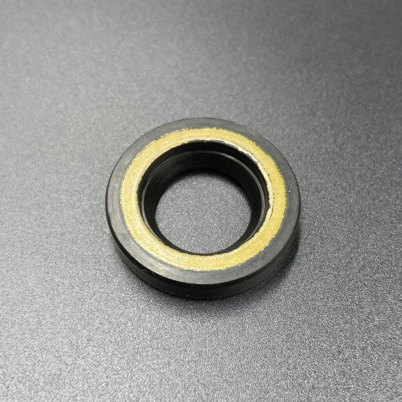 Сальник Yamaha (93101-17001; 93101-17054) (17x30x6) (Omax)