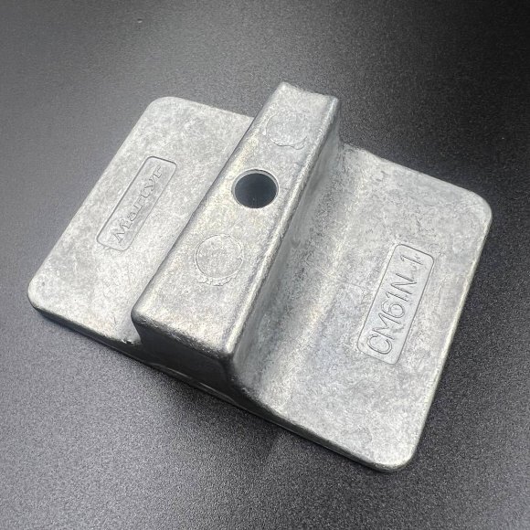 Анод редуктора Yamaha 9.9-30, F8-F25 (Цинковый) (61N-45251-01) (Omax) Анод редуктора Yamaha 9.9-30, F8-F25 (Цинковый) (61N-45251-01) (Omax)