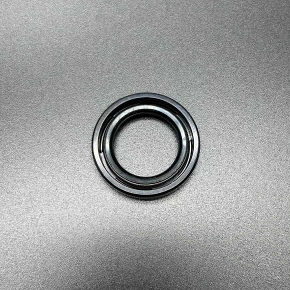 Манжета резинометаллическая OIL SEAL (MERCURY) QS