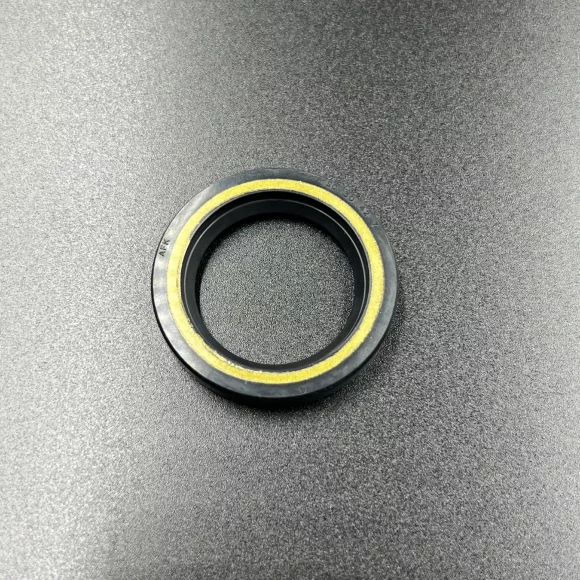Сальник гребного вала Yamaha F225F-F300D (93101-30004) (30x42x7) (KACAWA)