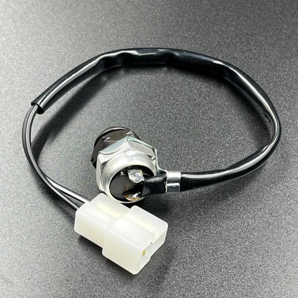 Кнопка аварийного выключения двигателя Yamaha Vk540 (8H8-82550-01) (KINETIX) Кнопка аварийного выключения двигателя Yamaha Vk540 (8H8-82550-01) (KINETIX)