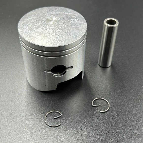 Поршень Suzuki DT9.9-15 (кольца 1.50mm) (STD) (Osaka) Поршень Suzuki DT9.9-15 (кольца 1.50mm) (STD) (Osaka)