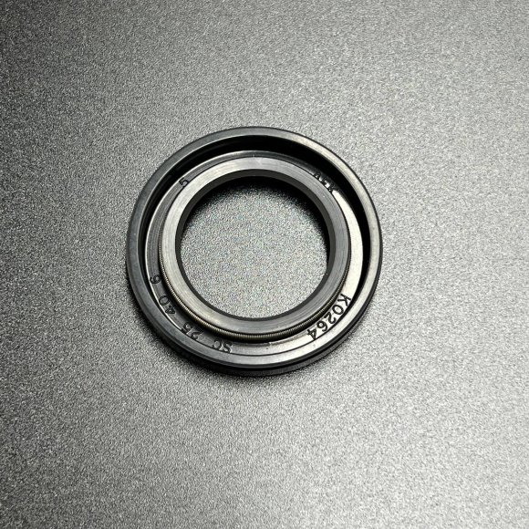 Сальник Yamaha (93101-25M03) (25x40x6) (Kacawa) Сальник Yamaha (93101-25M03) (25x40x6) (Kacawa)