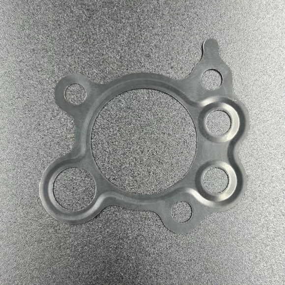 Прокладка масляного насоса Yamaha F6-F9.9 (PREMARINE) Прокладка масляного насоса Yamaha F6-F9.9 (PREMARINE)