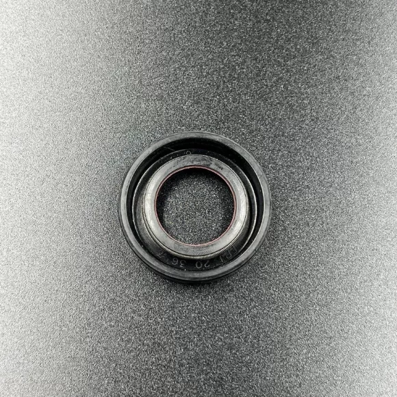Сальник Yamaha (93101-20M29; 93101-20M28) (20x36x7) (Omax)