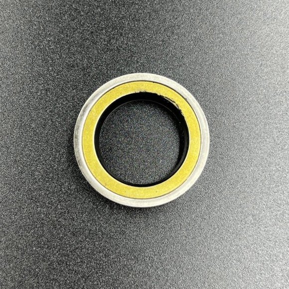 Сальник Mercury (26-69189) (22х33.3х8) (Omax)