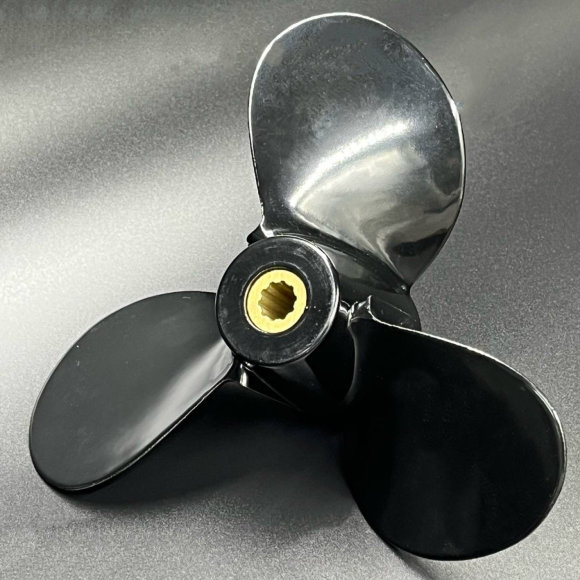 Гребной винт Suzuki DF4-DF6, DF4A-DF6A (3x7-1/2x8) (Sema Series) (Polastorm Genesis)