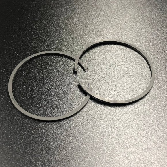 Кольца поршневые, комплект на один поршень Tohatsu 8-9.8 (0.50mm) (Omax) Кольца поршневые, комплект на один поршень Tohatsu 8-9.8 (0.50mm) (Omax)