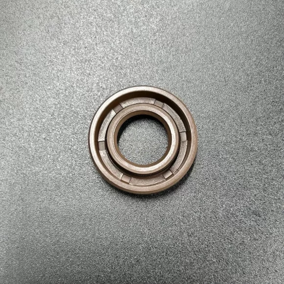 Сальник Yamaha (93101-13M27;93101-13M11;93101-13018) (13x25x6) (YUELANG)
