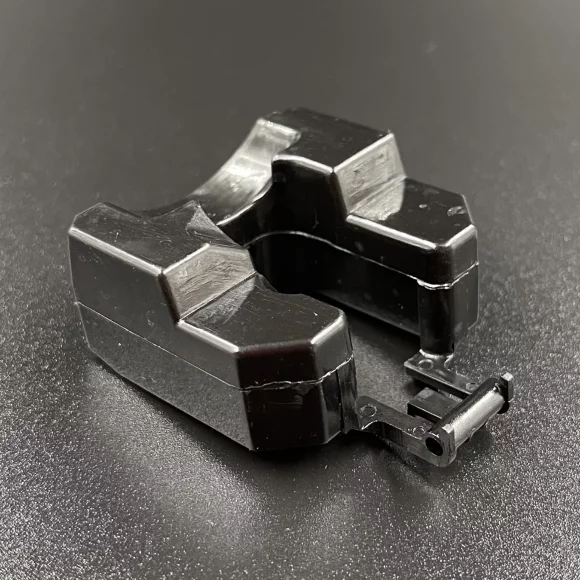 Поплавок карбюратора Yamaha 9.9-15, F20-40 (Omax) Поплавок карбюратора Yamaha 9.9-15, F20-40 (Omax)