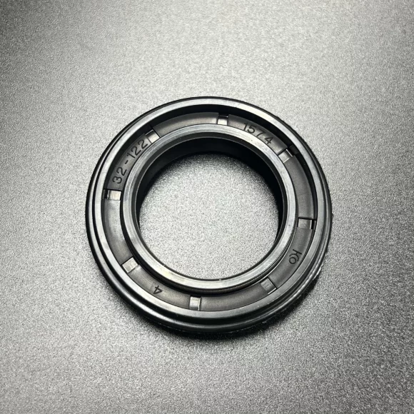 Сальник Yamaha (93103-32156) (32x48/50x10) (Yamaha)