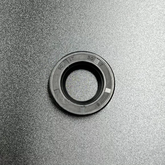 Сальник Honda (91251-ZV5-003) (17x30x7) (Omax)