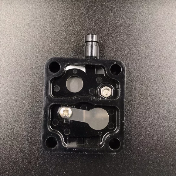 Корпус топливного насоса Yamaha 9.9-50  682-24412-00; 3G2-04002-0; 3C8-04002-0; 8537291.(Yamaha)