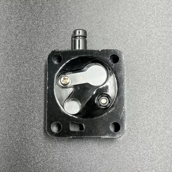 Корпус топливного насоса Yamaha 9.9-50 682-24412-00; 3G2-04002-0; 3C8-04002-0; 8537291.(Sinera) Корпус топливного насоса Yamaha 9.9-50 682-24412-00; 3G2-04002-0; 3C8-04002-0; 8537291.(Sinera)