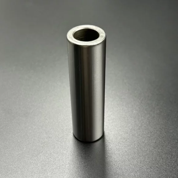 Палец поршневой Yamaha 115-225 (21mm) (Sinera) Палец поршневой Yamaha 115-225 (21mm) (Sinera)
