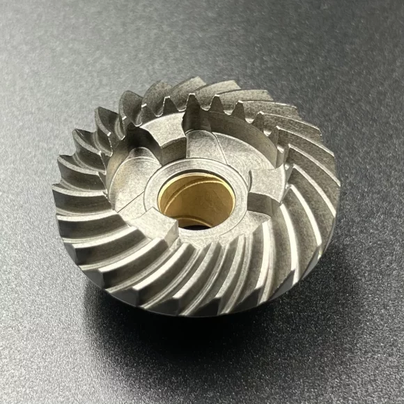 Шестерня переднего хода Suzuki DF4-6 (57510-98611) (Omax)