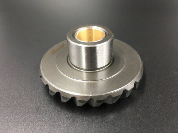 Шестерня переднего хода Suzuki DT9.9-15, DF9.9-15 (57510-93910; 57510-90L00; 57510-93901;57510-99J10 Шестерня переднего хода Suzuki DT9.9-15, DF9.9-15 (57510-93910; 57510-90L00; 57510-93901;57510-99J10