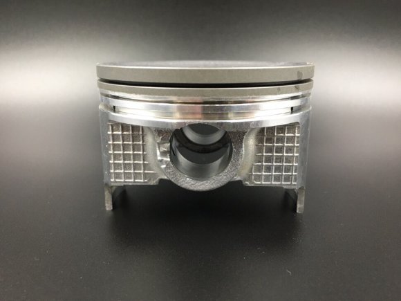 Поршень Suzuki DF40-50 (STD) (Suzuki)
