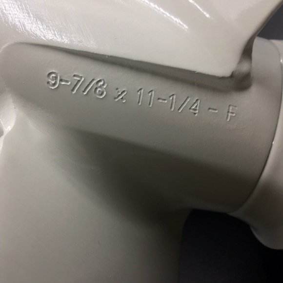 Гребной винт Yamaha 20-30; F20-25. (3x9-7/8x11-1/4) (E.Chance) Гребной винт Yamaha 20-30; F20-25. (3x9-7/8x11-1/4) (E.Chance)