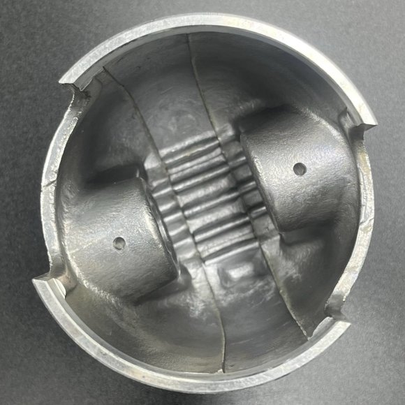 Поршневой комплект Suzuki DT40 (STD) (12100-94400-STD) (Osaka) Поршневой комплект Suzuki DT40 (STD) (12100-94400-STD) (Osaka)
