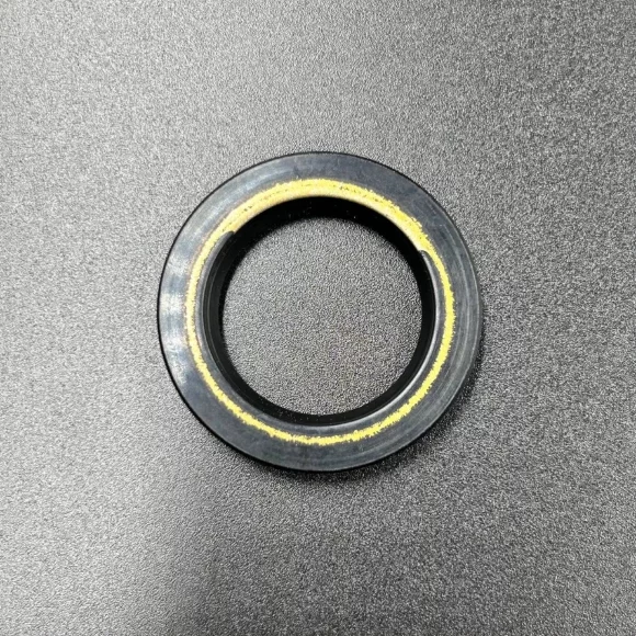 Сальник Yamaha (93101-25018) (25x38x6) (KACAWA) Сальник Yamaha (93101-25018) (25x38x6) (KACAWA)