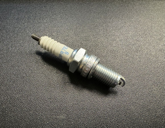 Свеча зажигания 5129 DPR7EA-9 (NGK)