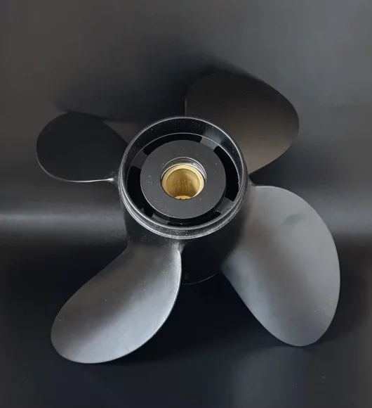 Гребной винт Suzuki DT75-DT140, DF60-DF70 (4x12.5x21) (Solas)