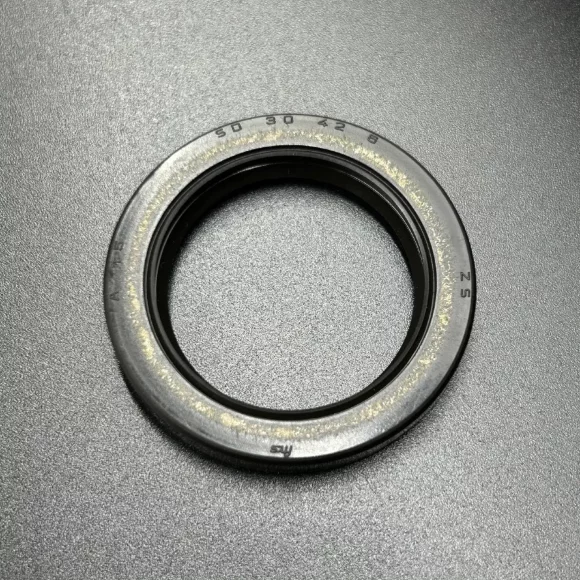 Сальник Yamaha (93102-30M56) (30x42x6) (Yamaha)
