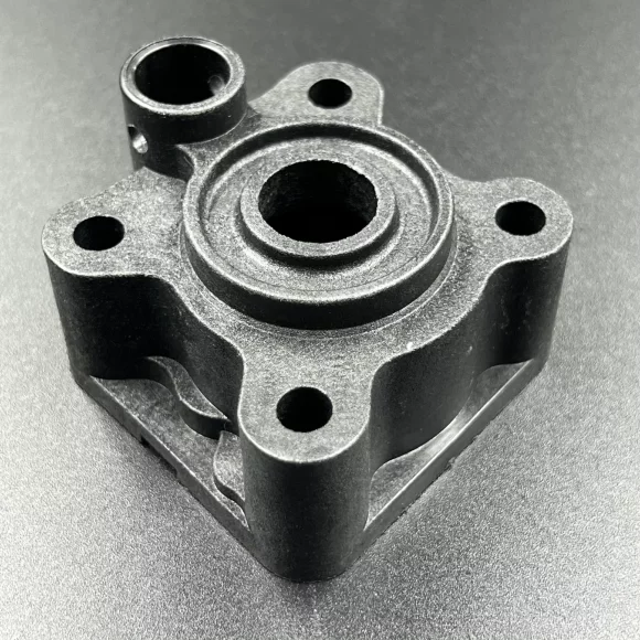 Корпус помпы охлаждения Suzuki DT9.9-15, DF9.9-15, DF8-20(A) (Yuelang)