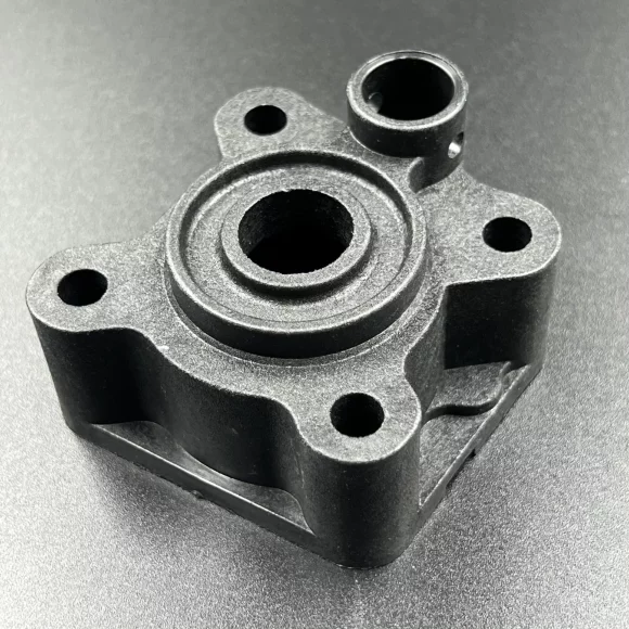 Корпус помпы охлаждения Suzuki DT9.9-15, DF9.9-15, DF8-20(A) (Yuelang)