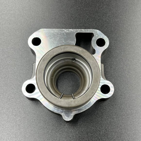 Основание помпы охлаждения Yamaha 60-90, F75-100 (6D8-WS443-00; 688-44341-01-94) (Kacawa) Основание помпы охлаждения Yamaha 60-90, F75-100 (6D8-WS443-00; 688-44341-01-94) (Kacawa)