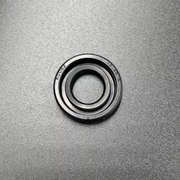 Сальник Yamaha (93101-13018) (13x25x6) (Kacawa) Сальник Yamaha (93101-13018) (13x25x6) (Kacawa)