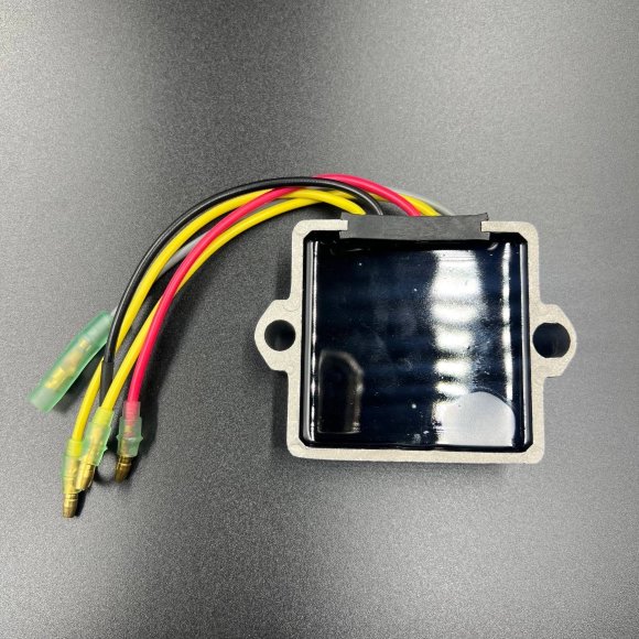 Выпрямитель-регулятор Yamaha F20, F25, F30, F40, F45 (JSP)