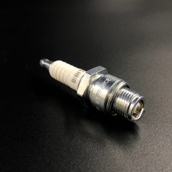 Свеча зажигания B8HS-10 (NGK) Свеча зажигания B8HS-10 (NGK)